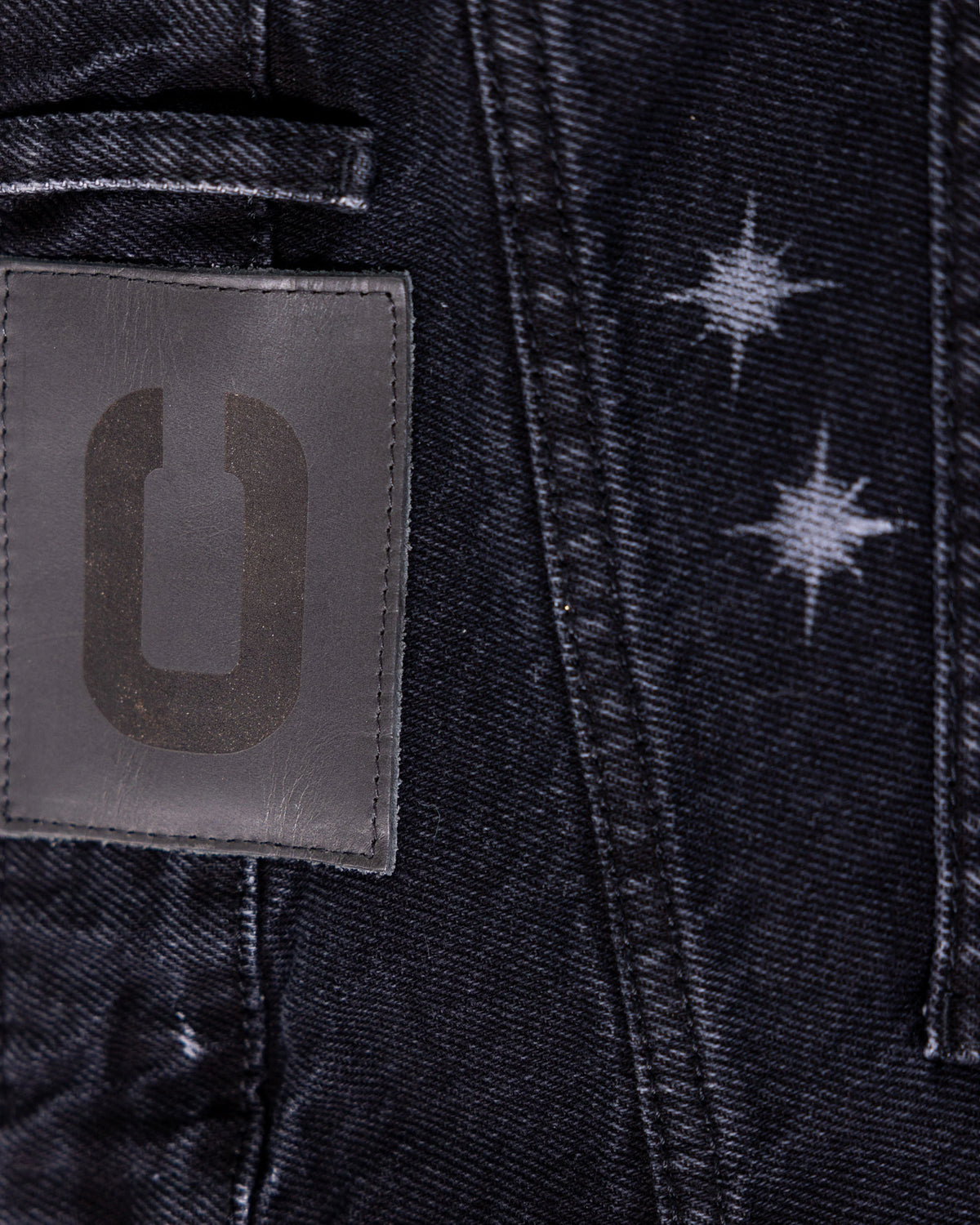 "PROMISE ABOVE" Regular Fit Denim